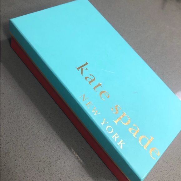Kate spade wallet (brand new)! - Picture 4 of 8